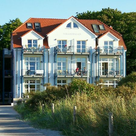 Strandpalais/Lee Rostock Exterior photo