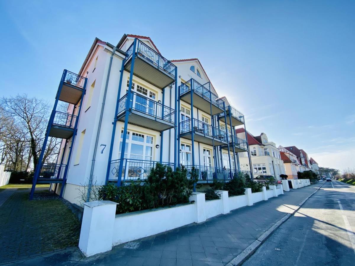 Strandpalais/Lee Rostock Exterior photo